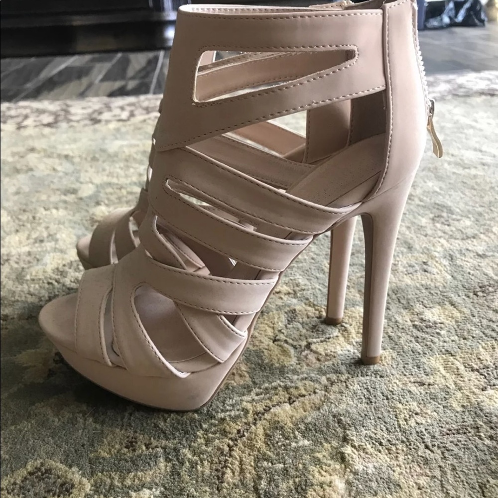 Nude Heels - Picture 3 of 4